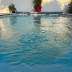 Konukevi La Casa Sanills