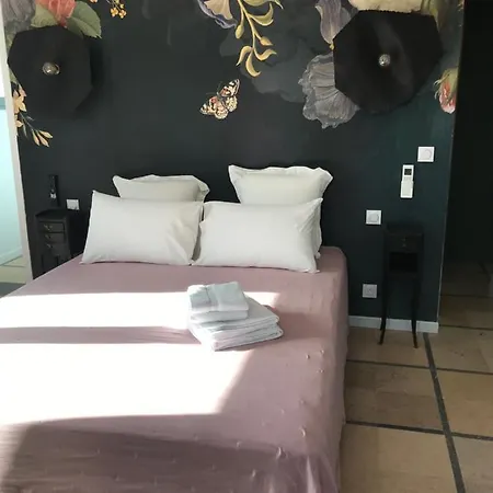 La Casa Sanills Guest house *